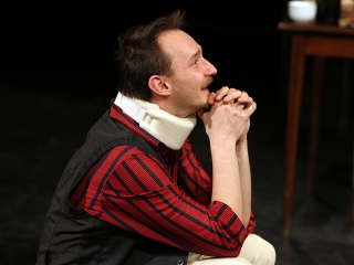 Kulcskeresők - fotó: Sándor Judit