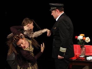 Kulcskeresők - fotó: Sándor Judit