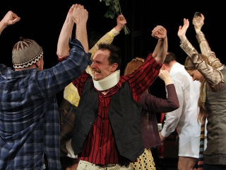 Kulcskeresők - fotó: Sándor Judit