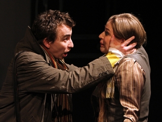 Kulcskeresők - fotó: Sándor Judit