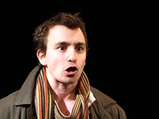 Kulcskeresők - fotó: Sándor Judit