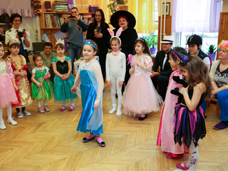 Itt a farsang áll a bál! - fotó: Ónodi Zoltán