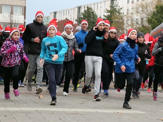 Adventi jótékonysági futás 2017 - fotó: Sándor Judit