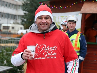 Adventi jótékonysági futás 2017 - fotó: Sándor Judit