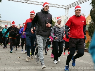 Adventi jótékonysági futás 2017 - fotó: Sándor Judit