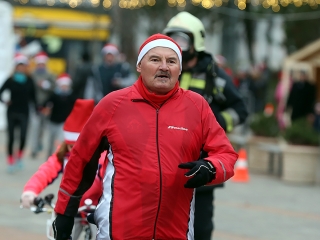 Adventi jótékonysági futás 2017 - fotó: Sándor Judit