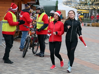 Adventi jótékonysági futás 2017 - fotó: Sándor Judit
