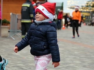 Adventi jótékonysági futás 2017 - fotó: Sándor Judit