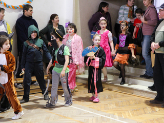 Farsangoztak a Petőfisek - fotó: Ónodi Zoltán