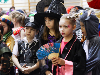 Farsangoztak a Petőfisek - fotó: Ónodi Zoltán