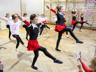 Farsangoztak a Petőfisek - fotó: Ónodi Zoltán