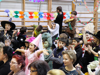 Farsangoztak a Petőfisek - fotó: Ónodi Zoltán