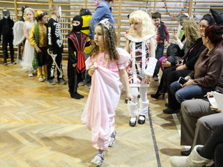 Farsangoztak a Petőfisek - fotó: Ónodi Zoltán