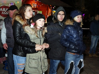 Szilveszteri utcabál 2017 - fotó: Sándor Judit