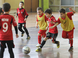 Guruljon a labda! U8 utánpótláskupa - fotó: Ónodi Zoltán