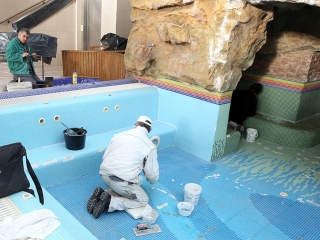 Helyszínbejárás az élményfürdőben - fotó: Sándor Judit