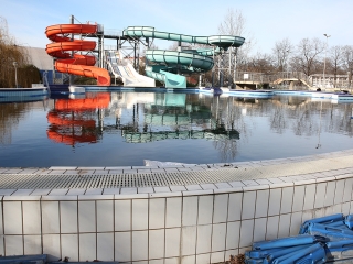 Helyszínbejárás az élményfürdőben - fotó: Sándor Judit