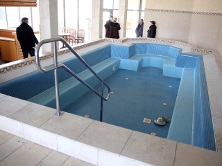 Helyszínbejárás az élményfürdőben - fotó: Sándor Judit