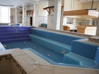 Helyszínbejárás az élményfürdőben - fotó: Sándor Judit