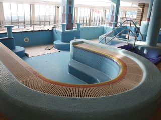 Helyszínbejárás az élményfürdőben - fotó: Sándor Judit