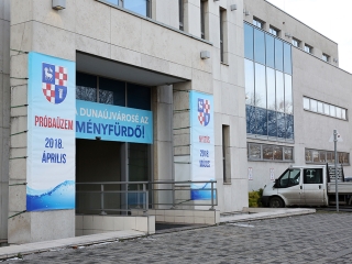 Helyszínbejárás az élményfürdőben - fotó: Sándor Judit