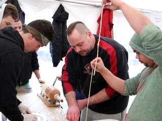 Disznótor a drogambulancián - fotó: Sándor Judit