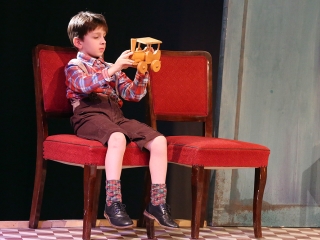 Az üvegcipő - Premier a Bartókban - fotó: Sándor Judit