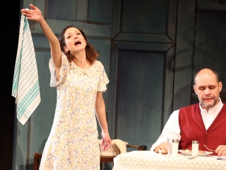 Az üvegcipő - Premier a Bartókban - fotó: Sándor Judit