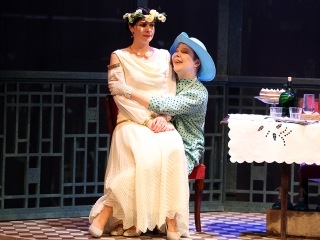 Az üvegcipő - Premier a Bartókban - fotó: Sándor Judit