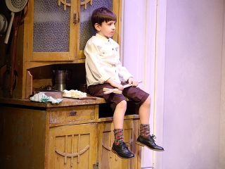 Az üvegcipő - Premier a Bartókban - fotó: Sándor Judit