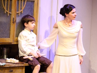 Az üvegcipő - Premier a Bartókban - fotó: Sándor Judit