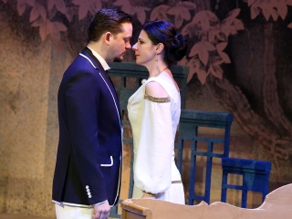 Az üvegcipő - Premier a Bartókban - fotó: Sándor Judit