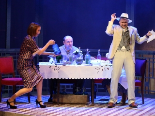 Az üvegcipő - Premier a Bartókban - fotó: Sándor Judit