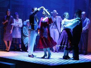 Az üvegcipő - Premier a Bartókban - fotó: Sándor Judit