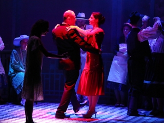 Az üvegcipő - Premier a Bartókban - fotó: Sándor Judit