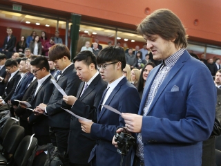 Diplomaátadó az egyetemen (2018) - fotó: Sándor Judit