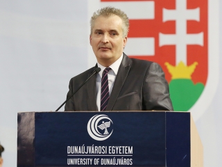 Diplomaátadó az egyetemen (2018) - fotó: Sándor Judit