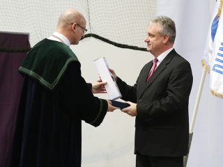 Diplomaátadó az egyetemen (2018) - fotó: Sándor Judit