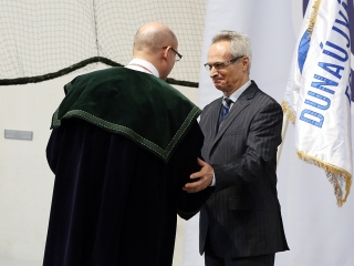 Diplomaátadó az egyetemen (2018) - fotó: Sándor Judit