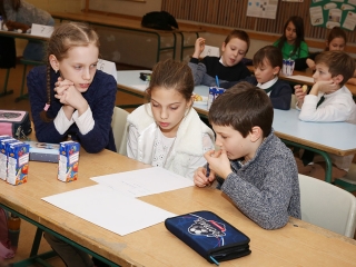 Anyanyelvi vetélkedő a Petőfiben - fotó: Sándor Judit