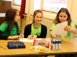 Anyanyelvi vetélkedő a Petőfiben - fotó: Sándor Judit