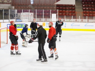 Szurkolói flashmob a DAB edzésén - fotó: Ónodi Zoltán