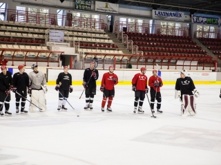 Szurkolói flashmob a DAB edzésén - fotó: Ónodi Zoltán