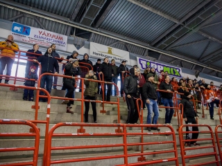 Szurkolói flashmob a DAB edzésén - fotó: Ónodi Zoltán