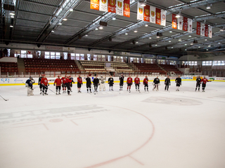 Szurkolói flashmob a DAB edzésén - fotó: Ónodi Zoltán