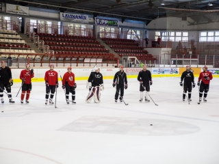 Szurkolói flashmob a DAB edzésén - fotó: Ónodi Zoltán