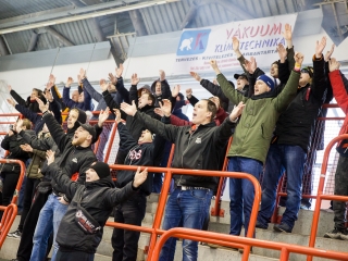 Szurkolói flashmob a DAB edzésén - fotó: Ónodi Zoltán