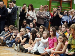 Felsősök farsangja a Móricz iskolában - fotó: Sándor Judit