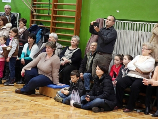 Felsősök farsangja a Móricz iskolában - fotó: Sándor Judit