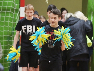 Felsősök farsangja a Móricz iskolában - fotó: Sándor Judit